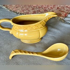 Brylane Home Golden Harvest Gravy Boat & Ladle 24oz